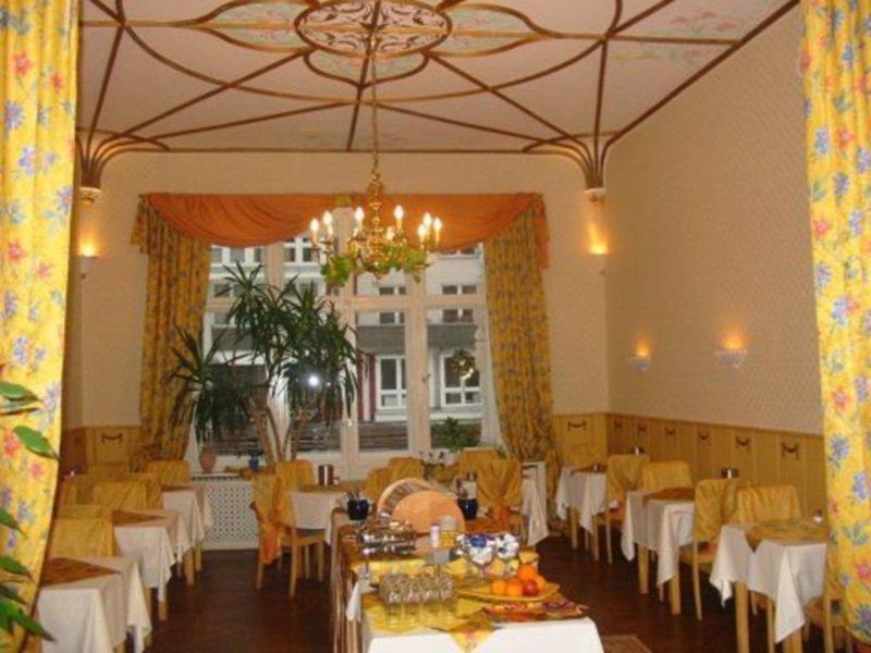 Hotel Pension Savoy Near Kurfuerstendamm 베를린 레스토랑 사진