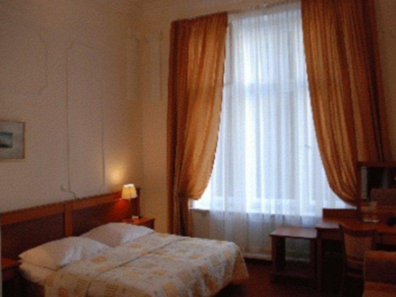 Hotel Pension Savoy Near Kurfuerstendamm 베를린 객실 사진