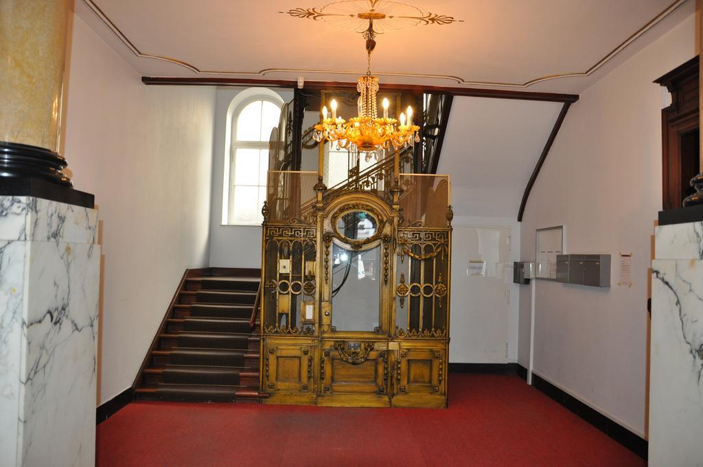 Hotel Pension Savoy Near Kurfuerstendamm 베를린 외부 사진